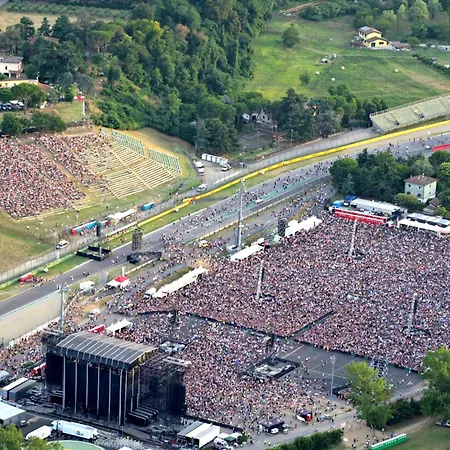 Lachiocciola - Centro Storico Di Imola, Autodromo E Formula 1 * Imola