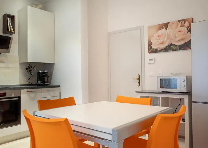 Feriehus Lachiocciola - Centro Storico Di Imola, Autodromo E Formula 1 *